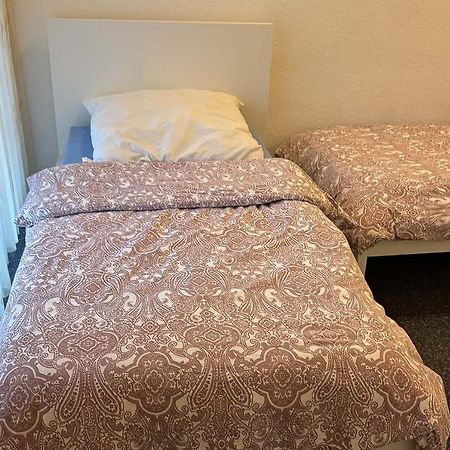 One Room Apartment In Бергиш Гладбах Екстериор снимка