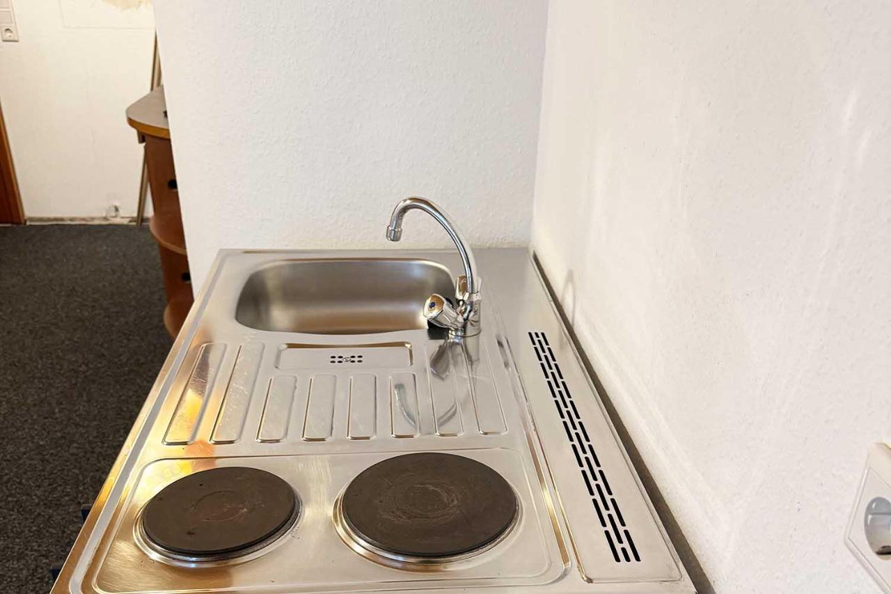 One Room Apartment In Бергиш Гладбах Екстериор снимка