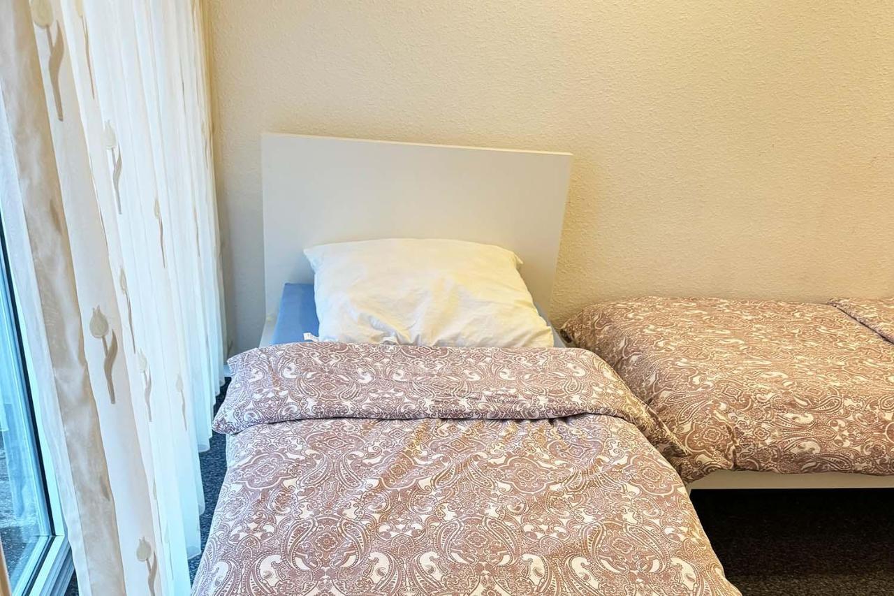 One Room Apartment In Бергиш Гладбах Екстериор снимка