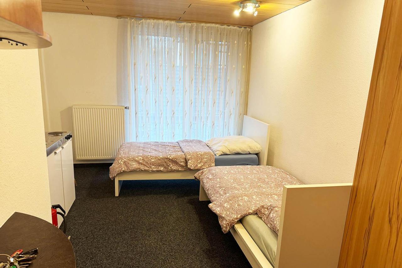 One Room Apartment In Бергиш Гладбах Екстериор снимка