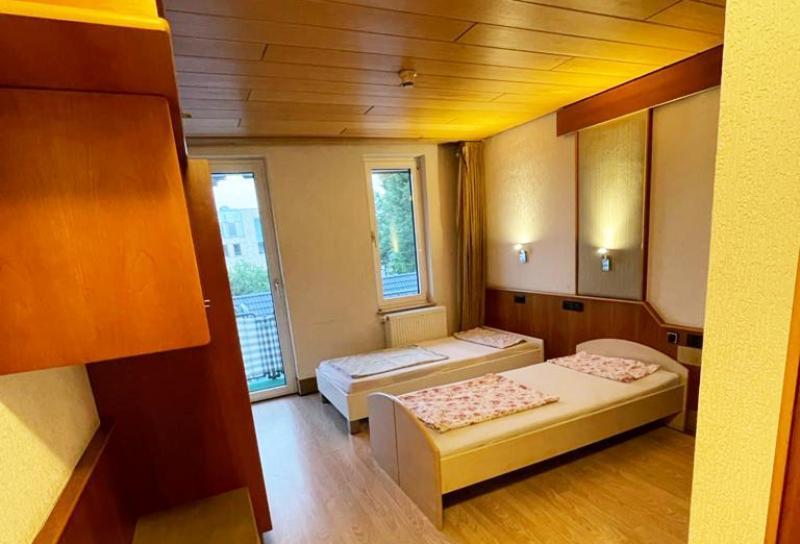 One Room Apartment In Бергиш Гладбах Екстериор снимка